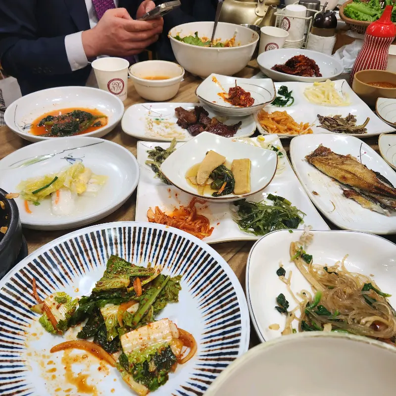 푸짐한 한 상 차림 항공샷