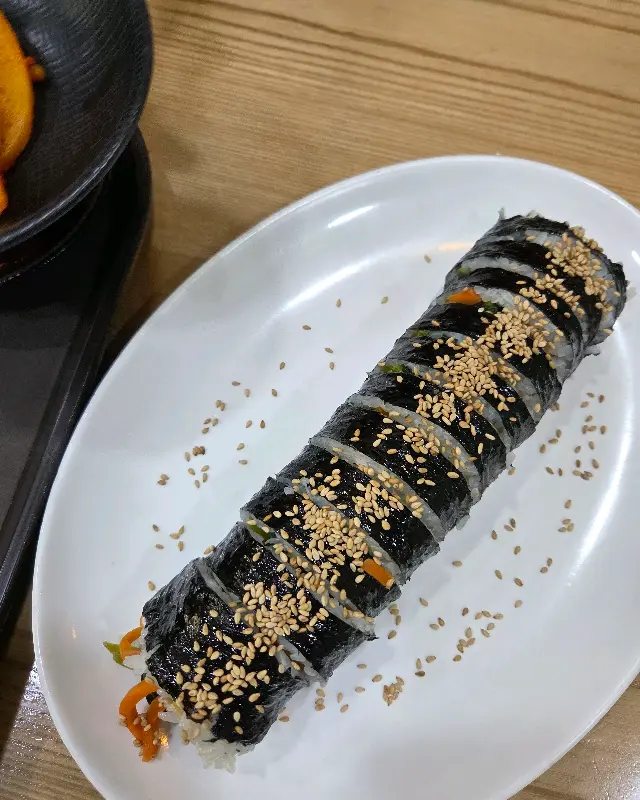 속이 꽉 찬 김밥