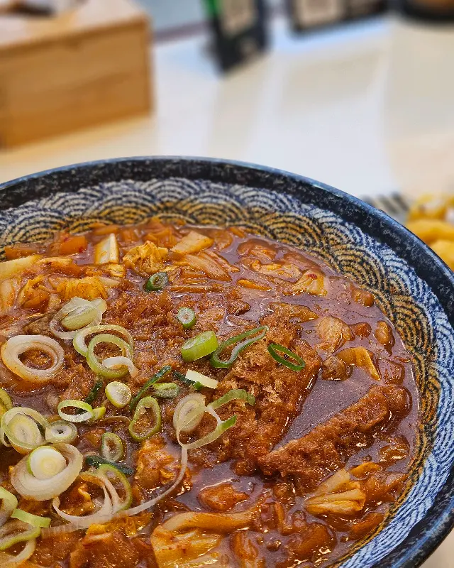 갓지동 돈까스 김치나베