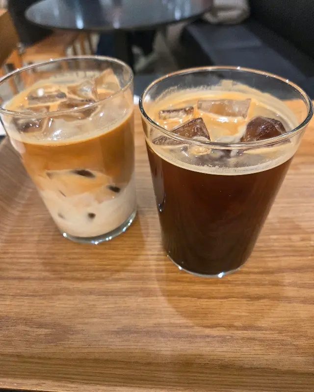 아이스 아메리카노와 아이스 라떼