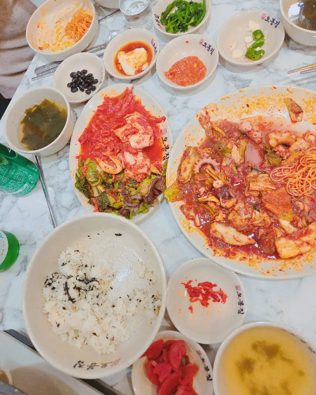 푸짐한 오봉집 한 상 차림