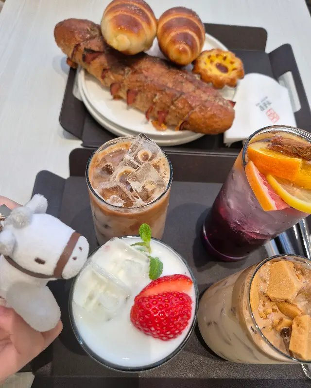 가온당 음료와 빵