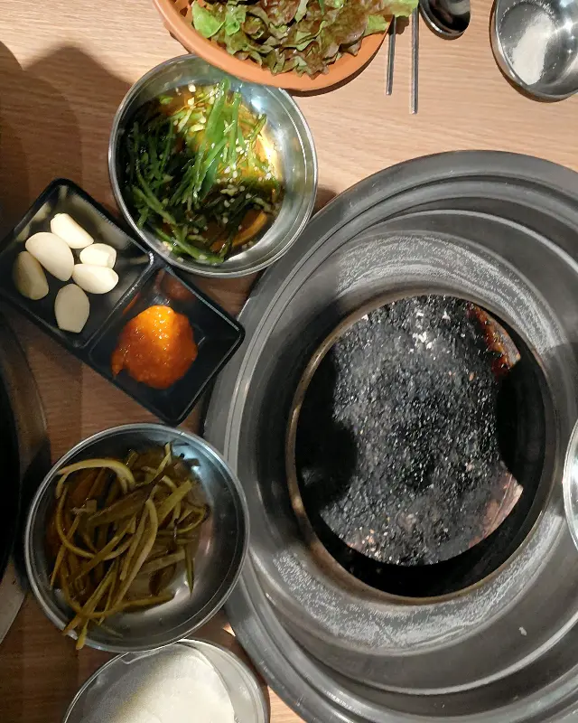 다양한 곁들임 메뉴