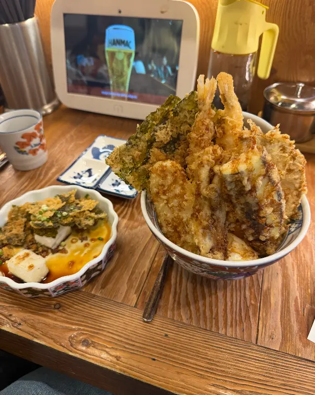 오히루텐의 푸짐한 텐동과 모찌노리