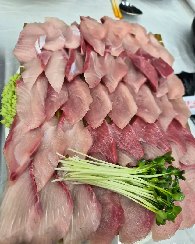 신선한 회 한 점