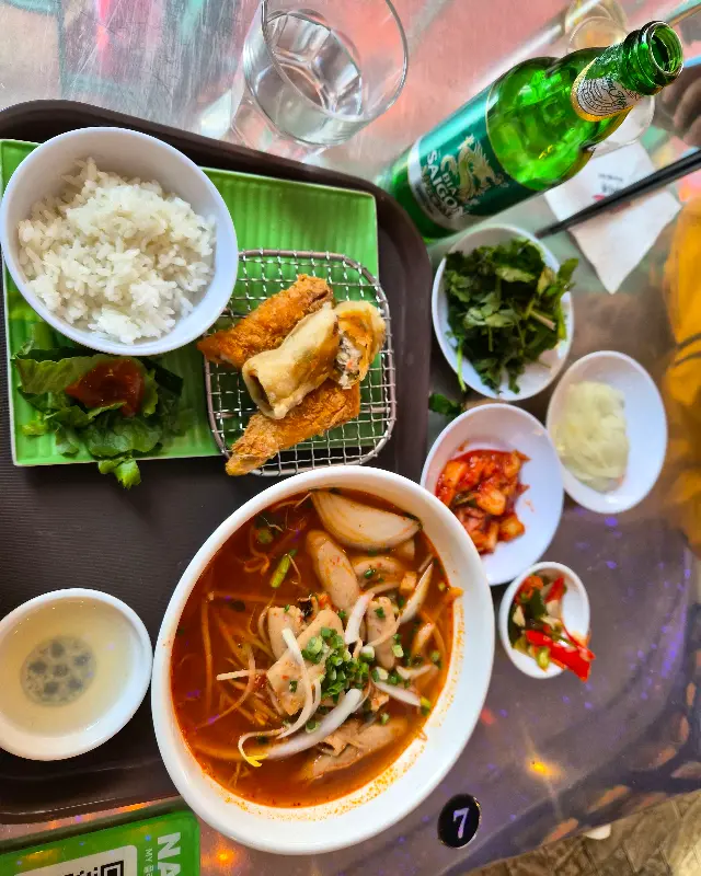 점심 세트 메뉴