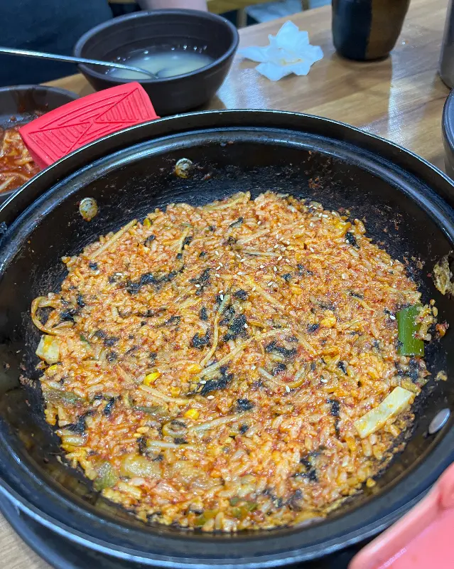 해물찜 양념에 볶아 더욱 맛있는 볶음밥