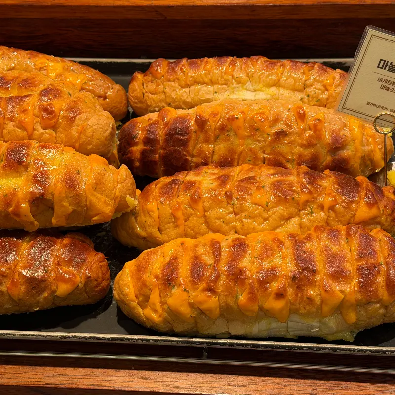 마늘 바게트 클로즈업 사진