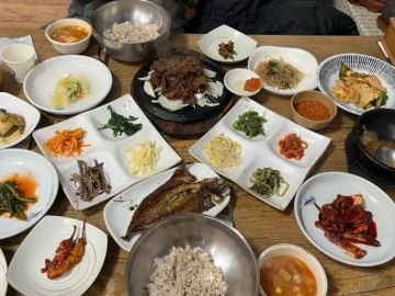 목포 향토의 맛, 옛날초가집에서 즐기는 보리밥 한 상! 진짜 전라도 맛집 인정!