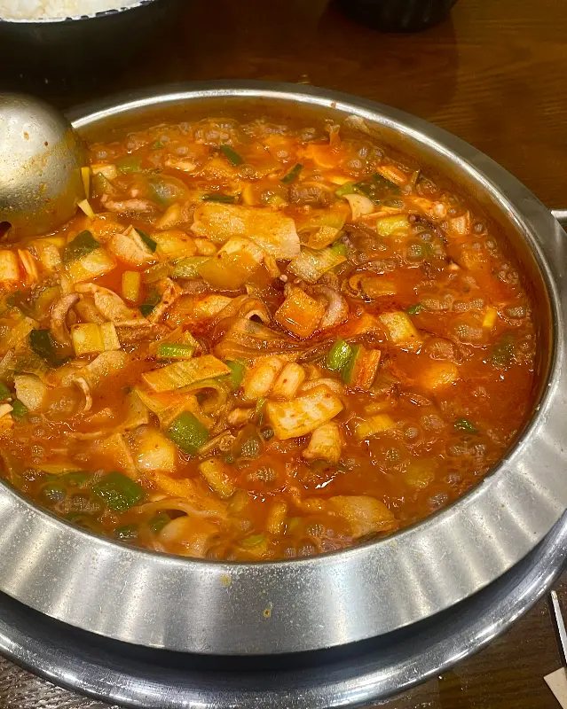 먹음직스러운 낙곱새