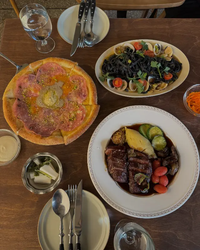 모타델레 트러플 피자