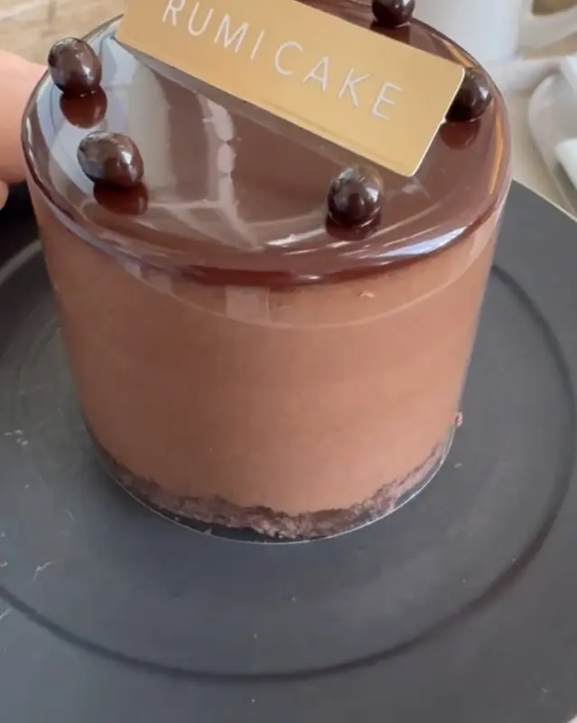 쇼콜라 케이크 단면 사진