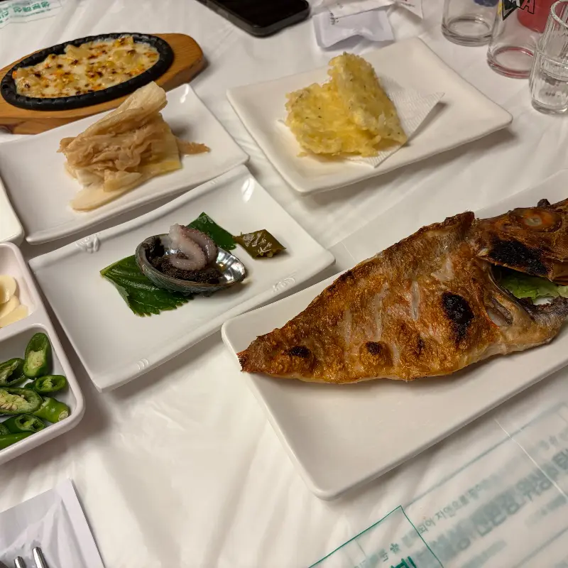 다채로운 스끼다시 한 상 차림