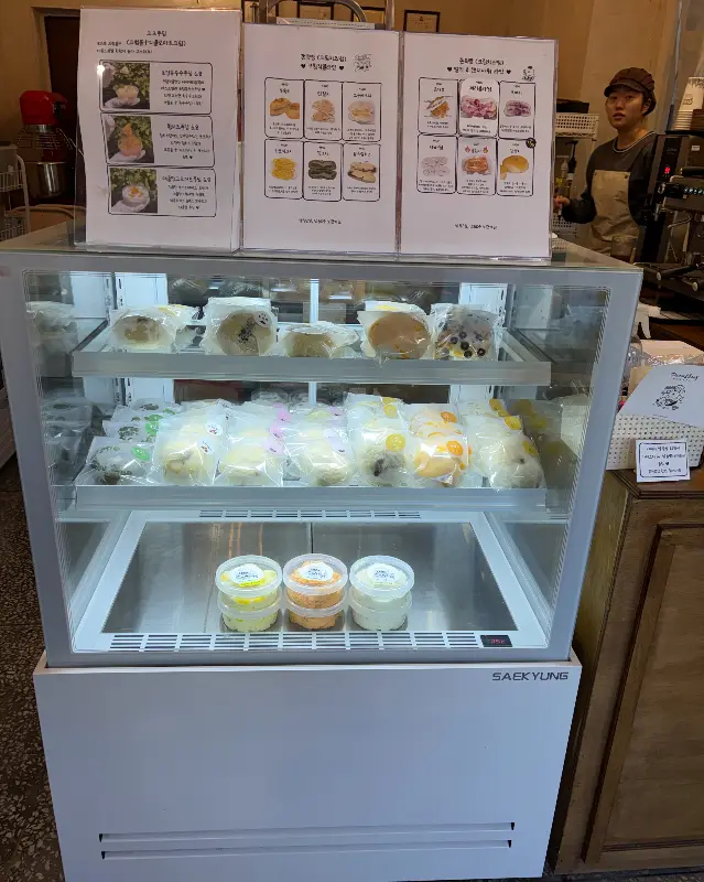 쇼케이스 내부 모습