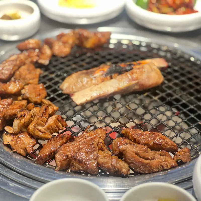 잘 구워진 갈비