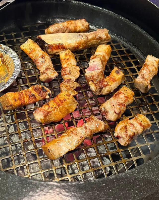 잘 구워진 생갈비