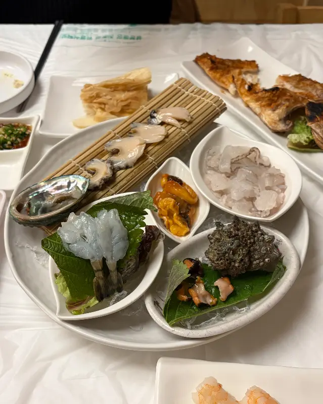 싱싱한 해산물 모듬