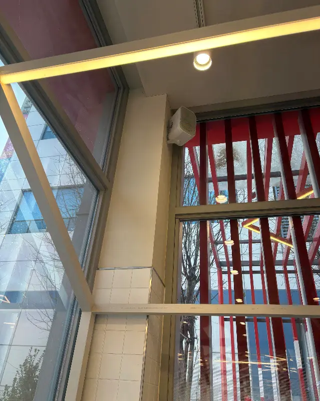 깔끔한 롯데리아 안산DT점 내부