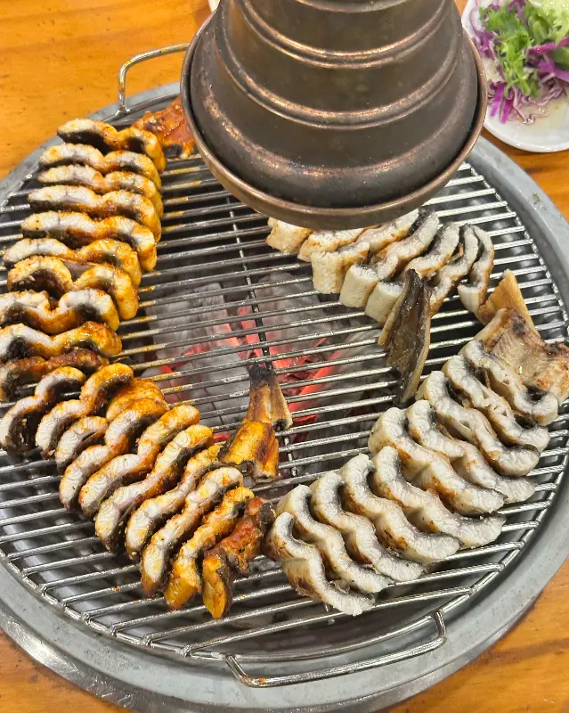 맛있게 구워진 장어
