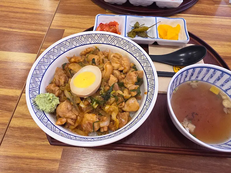 마루덮밥 내부 인테리어