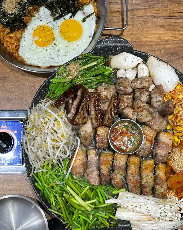 모듬 한판과 볶음밥