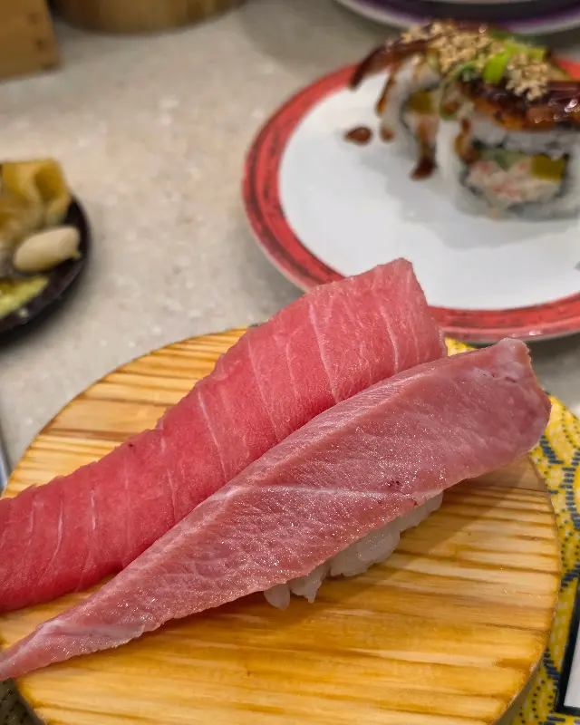 신선한 참치 초밥