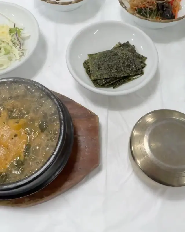 푸짐한 여내울 정식 한 상 차림