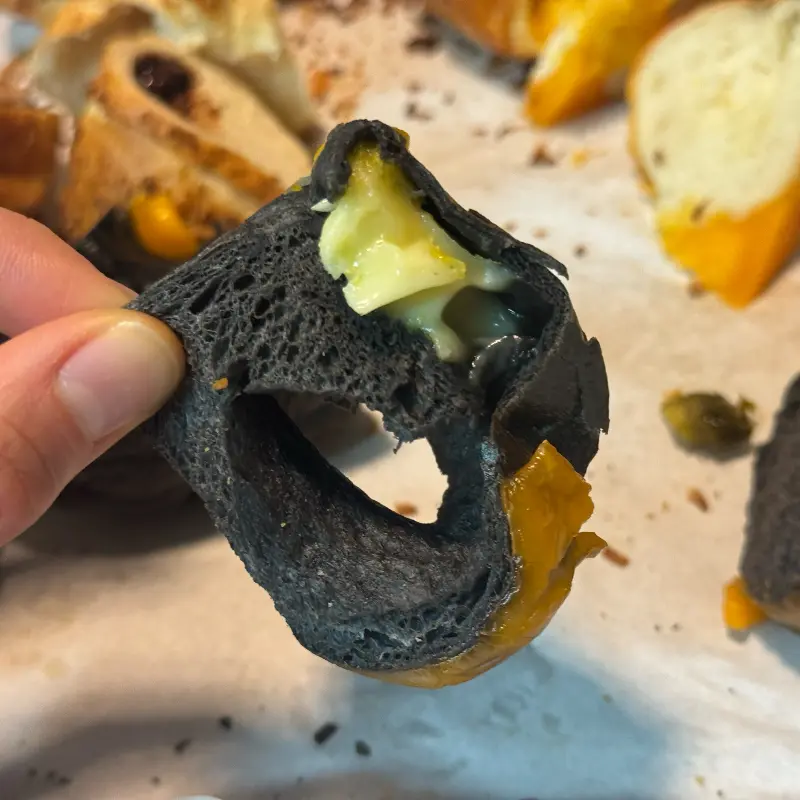 검정 베이글 클로즈업