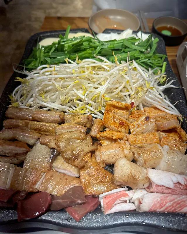 노릇노릇 구워지는 곱창