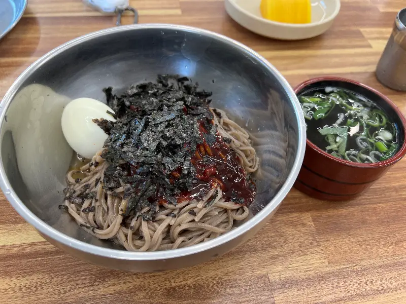 매콤달콤 비빔모밀