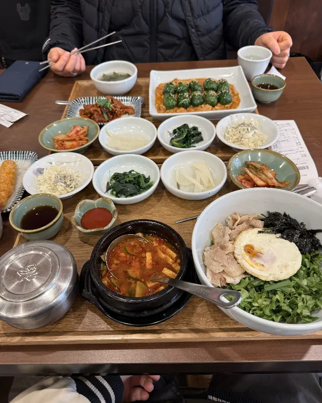 푸짐한 한 상 차림