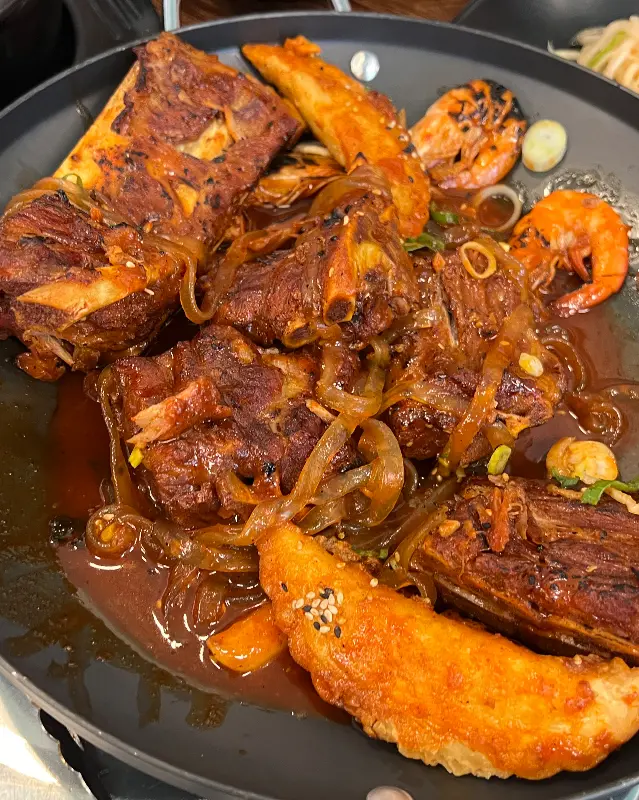 돈까스 메뉴도 준비되어 있다