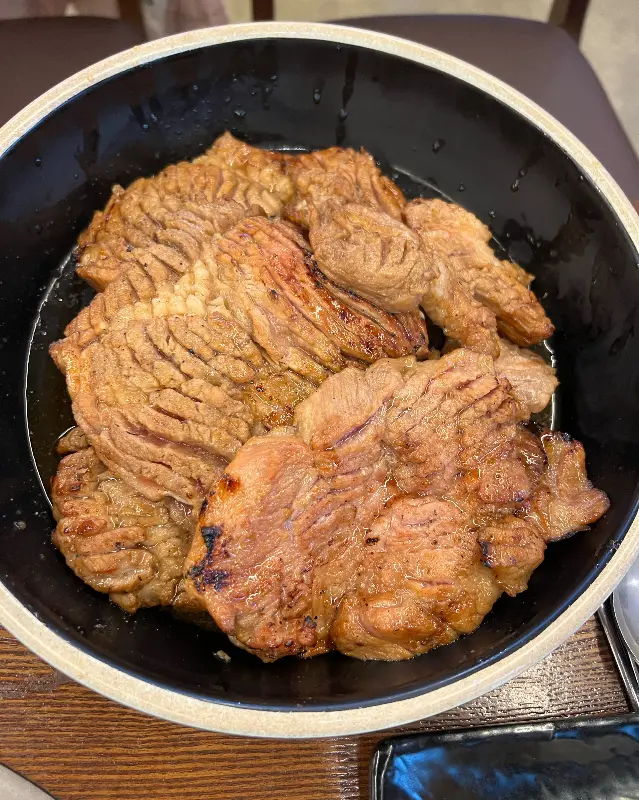 다양한 쌈 채소를 즐길 수 있는 셀프바