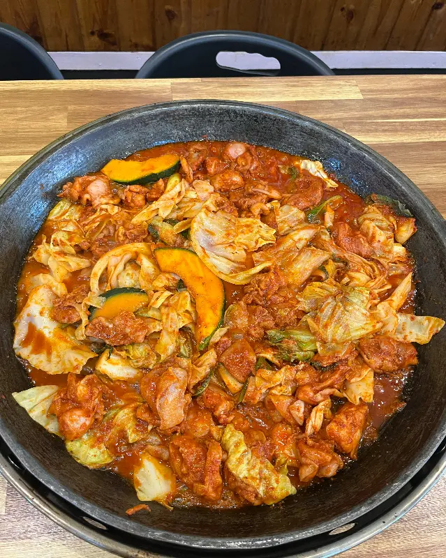 잘 익은 닭갈비