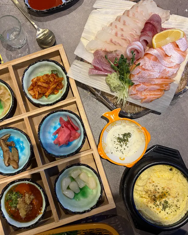 다양한 곁들임 메뉴