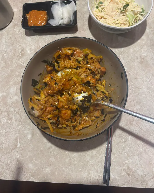 닭갈비 덮밥의 모습