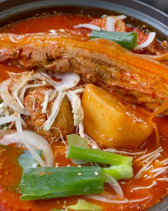 묵은지 삼겹살 조합