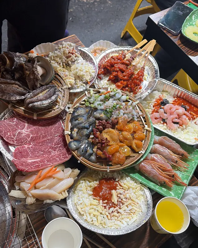 푸짐한 해산물 한 상 차림