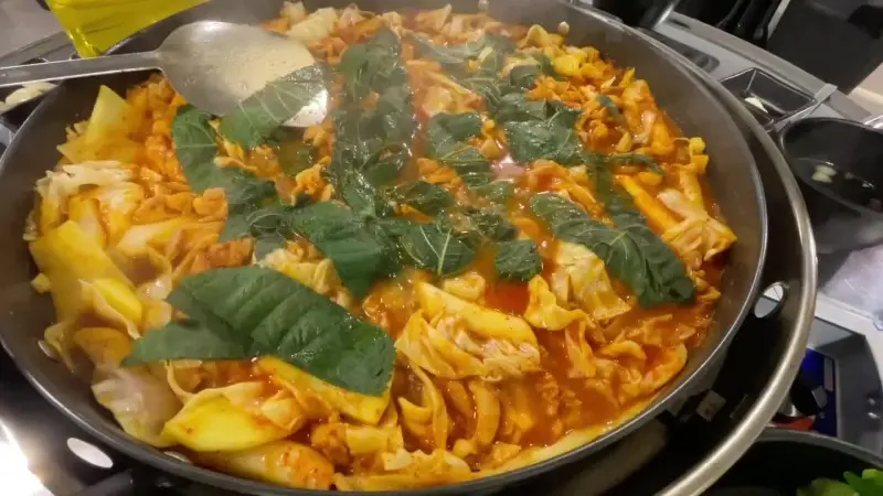 푸짐한 닭갈비 한 상