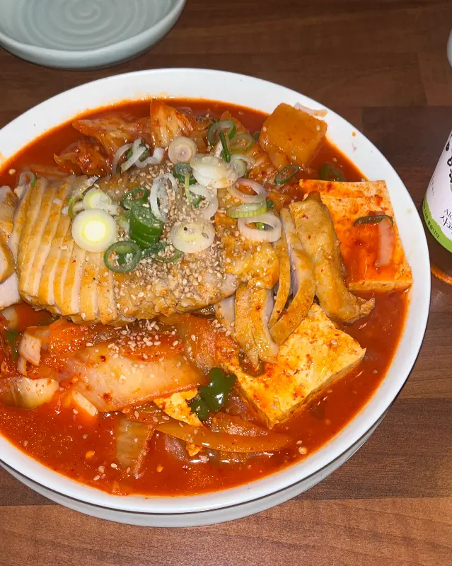얼큰한 항정수육김치찜