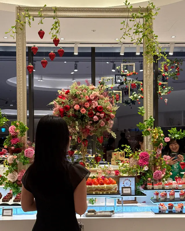 다채로운 딸기 디저트