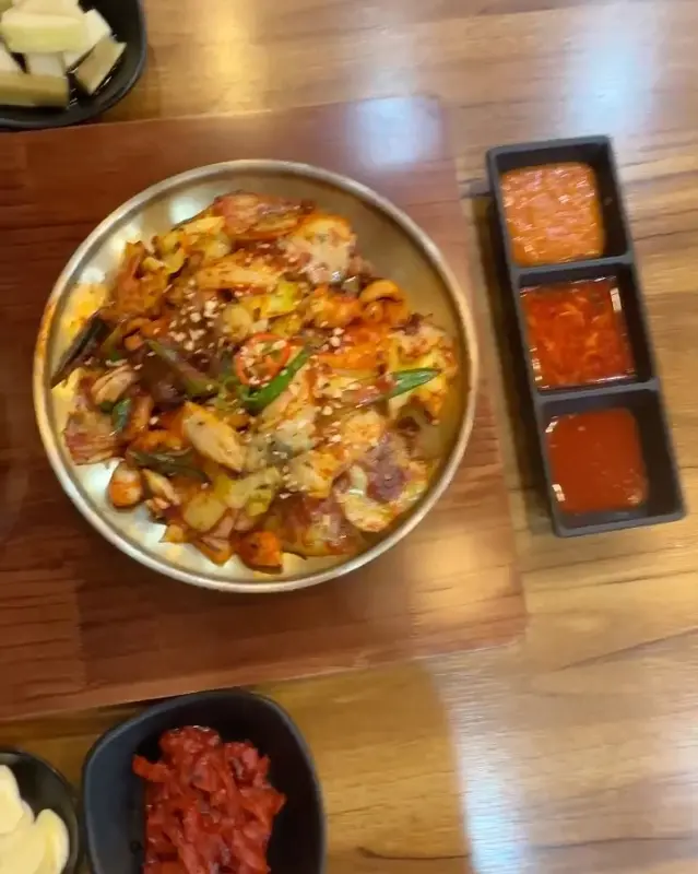 예가족발 매콤 쭈꾸미