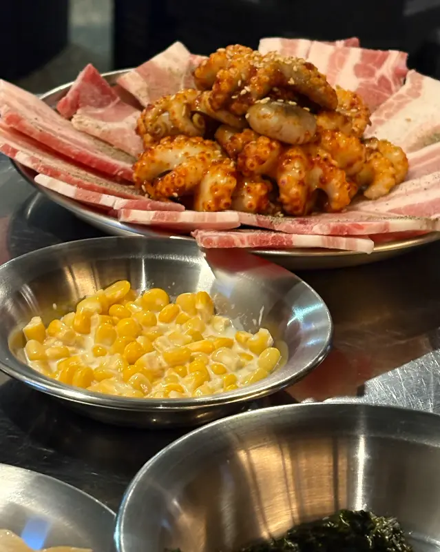 쭈꾸미와 삼겹살의 환상적인 조합