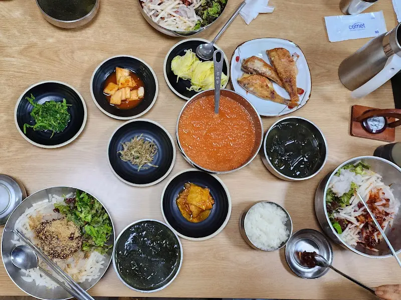 테이블 전체 샷