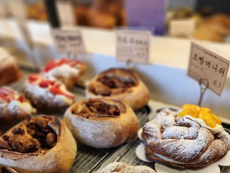 카페 내부 좌석