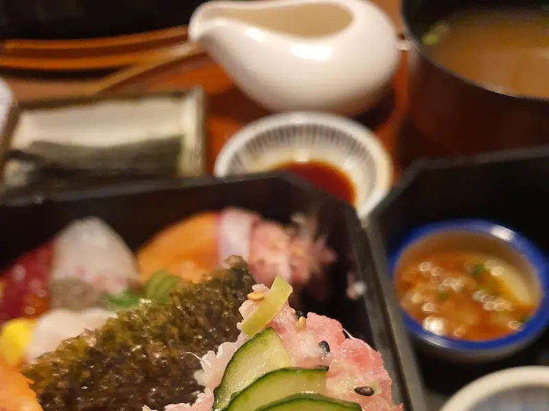 다양한 소스와 곁들임