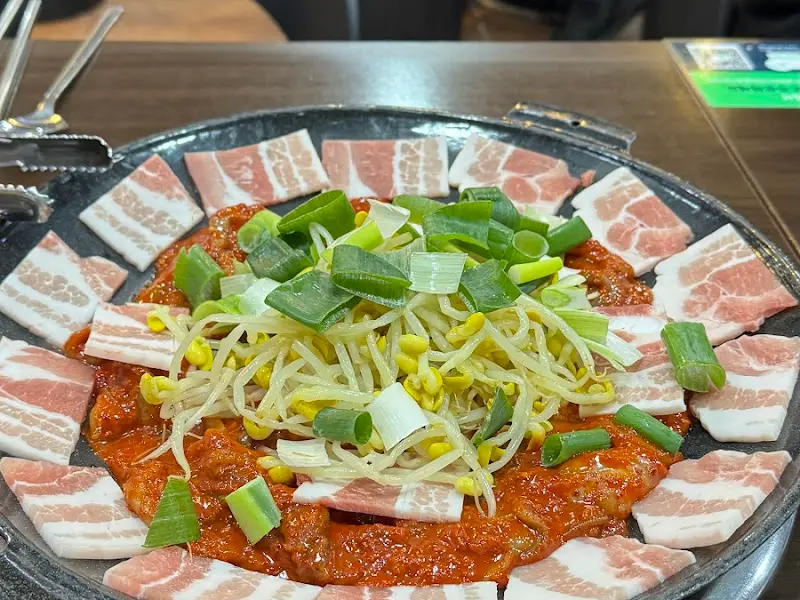 쭈꾸미 삼겹살 한상차림