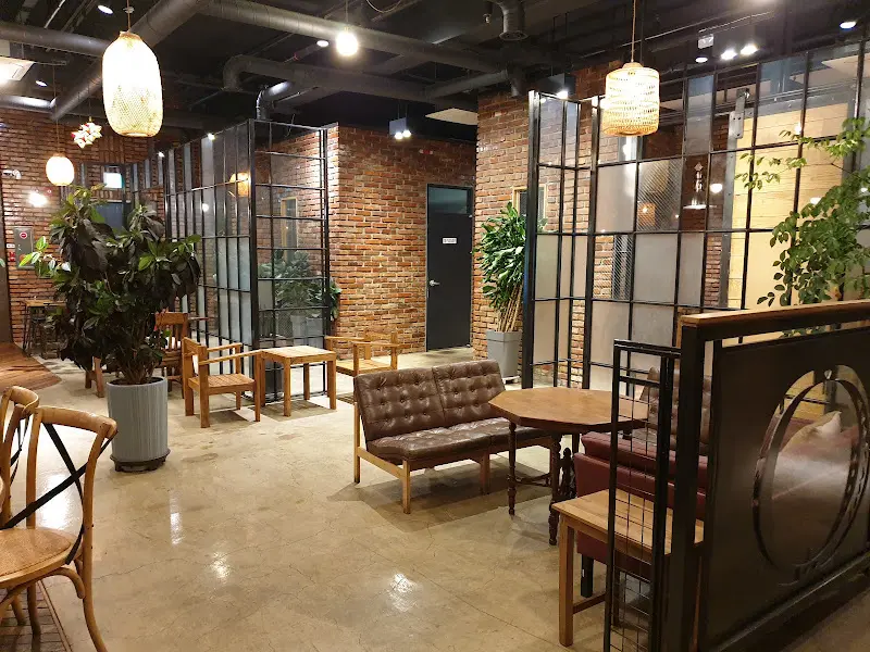 아늑한 분위기의 4층 휴게 공간