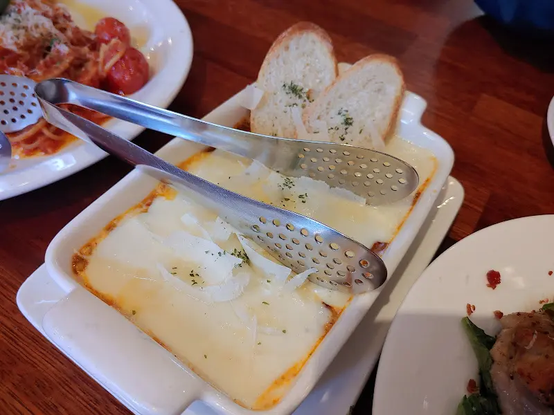 고소한 치즈가 듬뿍 올려진 라자냐