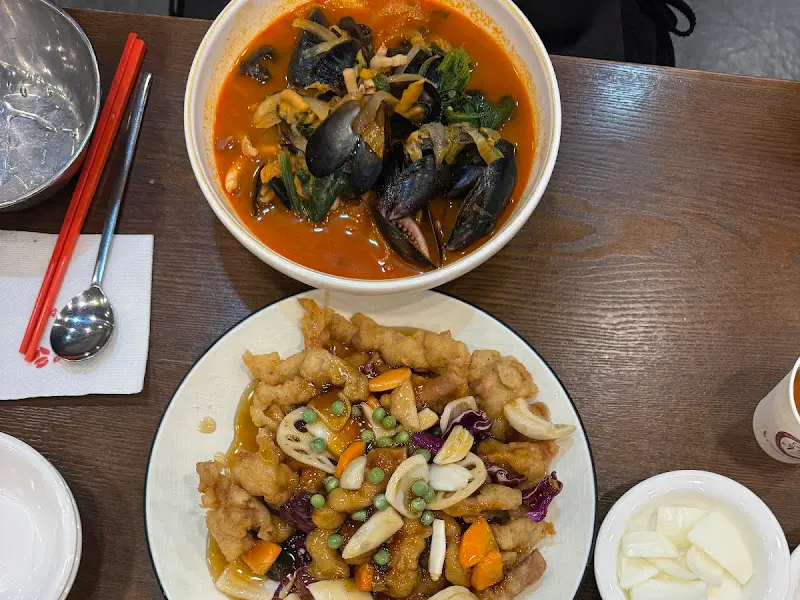 탕수육과 짬뽕의 모습